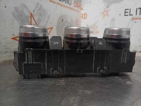 Foto 4ª: Mando Climatizador Dacia Duster ACCESS 114CV 84KW [H4M D7] (2019)