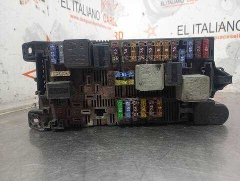 Foto 2ª: Caja Reles Fusibles Mercedes Clase E 180 E 320 CDI 211.026) BERLINA 204CV 150KW [648961] (2005)