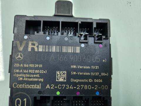 Foto 3ª: Centralita Motor ECU Mercedes Clase A 140 A 45 AMG 4-MATIC 176.052) 360CV 265KW [133980] (2013)