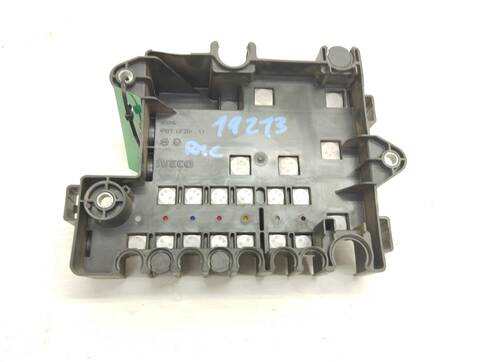 Foto 3ª: Caja Reles Fusibles Iveco Camion D 35S12 [F1AGL411XE] (2021)