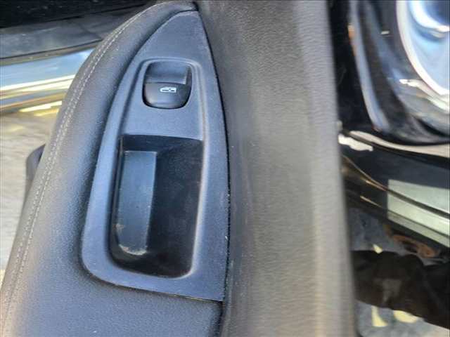 Botonera Elevalunas Nissan Qashqai N-STYLE 140CV 103KW