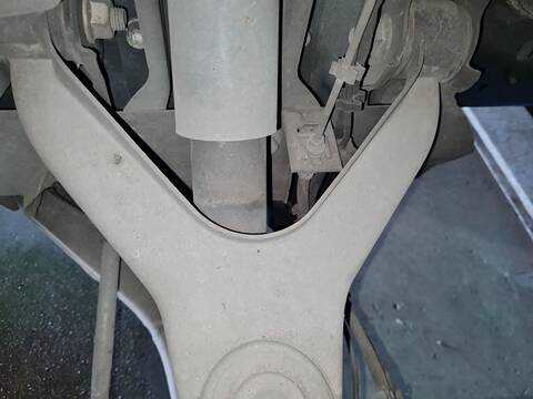 Brazo Suspension Delantero Izquierdo Iveco Daily NATURALPOWER 35S14 35C14 40C14 50C14 60C14 65C14 ... 136CV 100KW FURGONETA