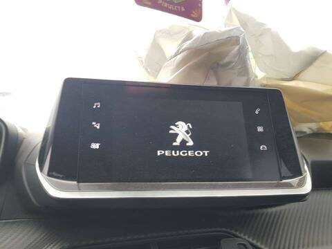 Foto 2ª: Sistema GPS Peugeot 2008 ACTIVE 101CV 74KW [HN05] (2021)