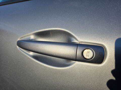 Maneta Exterior Delantera Izquierda Peugeot 2008 STYLE 82CV 60KW