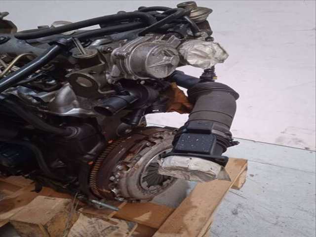 Foto 3ª: Motor Completo Renault Laguna VERSION INDEFINIDA (2000)