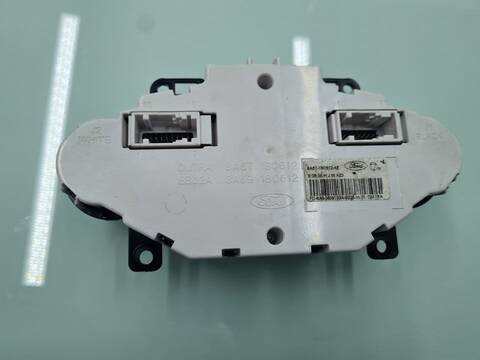 Foto 4ª: Mando Calefacción A. A. Ford Fiesta AMBIENTE 68CV 50KW [F6JD] (2009)