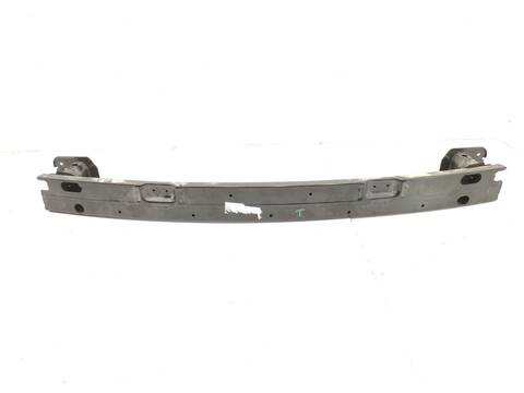 Foto 3ª: Refuerzo Paragolpes Trasero Toyota Rav4 197CV [2AR] (2017)