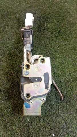 Cerradura Puerta Trasera Izquierda Toyota 4 Runner 3.0 T DIESEL