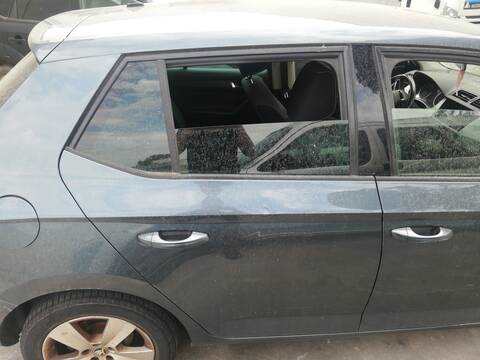 Puerta Trasera Derecha Skoda Fabia DKLD