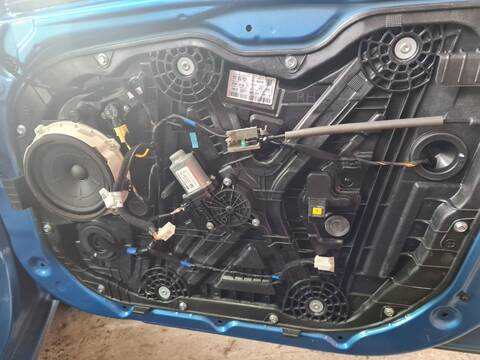 Elevalunas Eléctrico Delantero Derecho Hyundai i30 KLASS 95CV 70KW