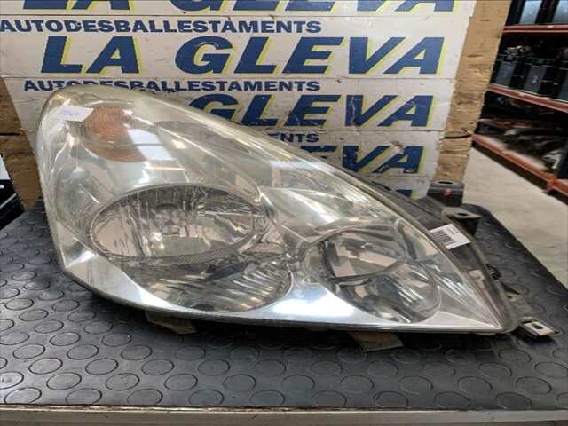 Faro Derecho Toyota Corolla 2.200 D4D 136CV/1 0CV