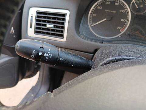 Foto 1ª: Mando Multifuncion Peugeot 307 NFU (2001)