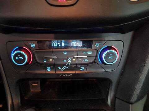Foto 2ª: Mando Climatizador Ford Focus 1.0 ECOBOOST 125CV 92KW [M1DA] (2018)