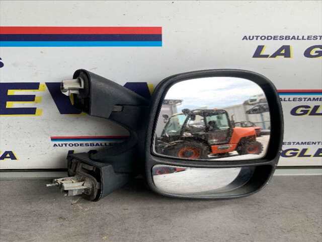 Retrovisor Derecho Nissan Primastar 2.0 DCI 115CV 0CV