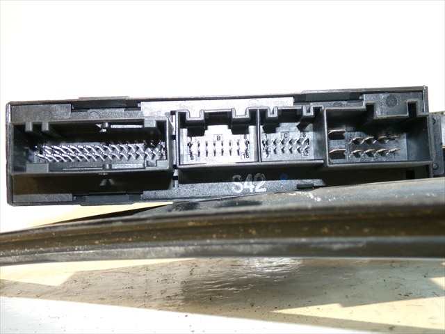 Foto 4ª: Elevalunas Eléctrico Delantero Izquierdo Audi A4 2.5 TDI RANCHERA,2000-2004 [BAU] (2004)