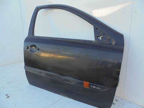 Foto 4ª: Puerta Delantera Derecha Renault Laguna AUTHENTIQUE 120CV 88KW [F9Q C6] (2004)
