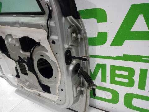 Foto 3ª: Puerta Delantera Izquierda Fiat Bravo 1.9 DYNAMIC MULTIJET 120CV [192A8000] (2007)