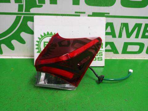 Piloto Trasero Derecho Toyota Auris ACTIVE 116CV