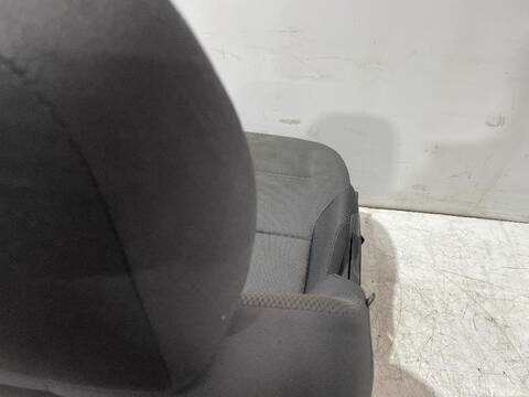 Foto 2ª: Asiento Delantero Derecho Volkswagen Golf COMFORTLINE BLUEMOTION AUT. 150CV (2013)