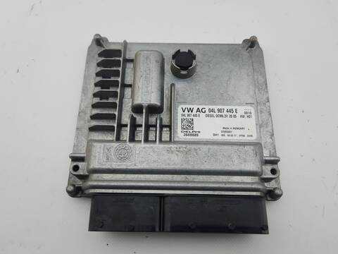 Foto 1ª: Centralita Motor ECU Seat Leon 1.6 TDI 115CV 85KW [DDYA] (2017)