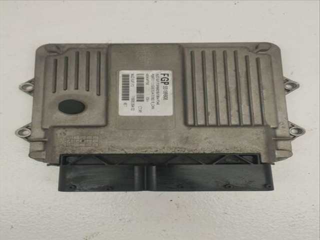 Foto 2ª: Centralita Motor ECU Fiat Punto 1.3 JTD 70 MULTIJET DYNAMIC BERLINA 69CV 51KW [188A9000] (2005)