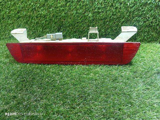 Luz Central de Freno Toyota Land Cruiser 3.0 D KDJ90 GX 3P