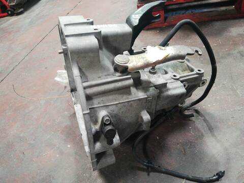 Foto 2ª: Caja Cambios Nissan Micra CGA3 (2002)