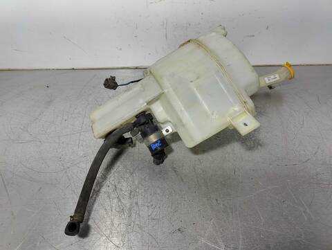 Foto 3ª: Deposito Limpiaparabrisas Mazda 3 1.6 CRDT ACTIVE BERLINA 109CV 80KW [Y6] (2009)