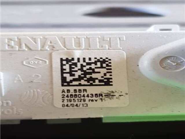 Foto 3ª: Luz Interior Renault Clio 1.5 BUSINESS [1.5 LTR. - 66 KW DCI DIESEL FAP] [K9K B6]