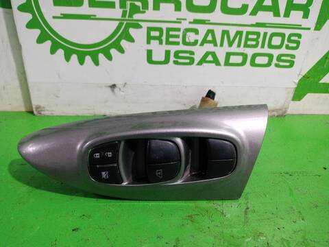 Foto 2ª: Botonera Elevalunas Nissan Juke ACENTA AUT. 117CV [HR16DE] (2010)