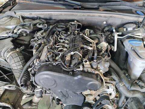 Foto 1ª: Motor Completo Audi A4 BASIS 150CV 110KW [CJCD] (2014)