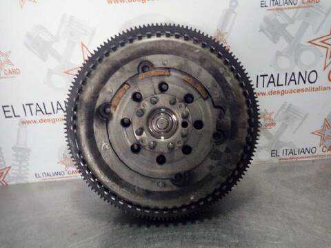 Foto 3ª: Volante Motor Mercedes Clase C 160 C 220 T CDI 203.206) 143CV 105KW FAMILIAR [OM611962] (2001)