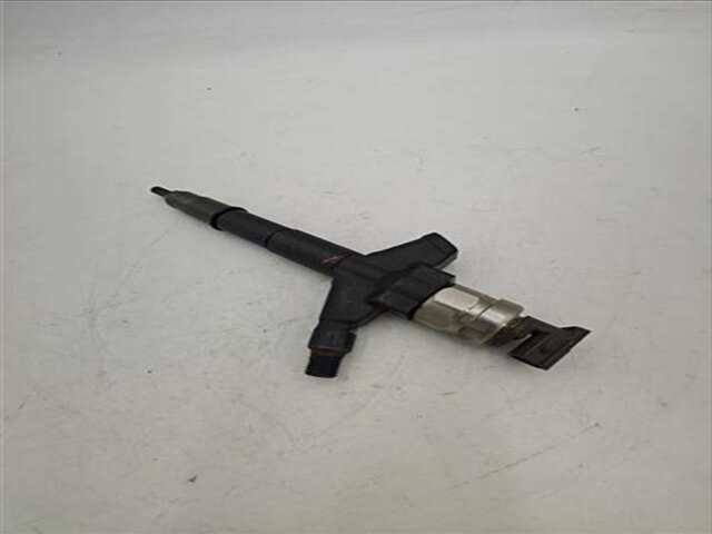 Foto 3ª: Inyectores Nissan Navara 2.5 DOBLE CAB LE 4X4 [2.5 LTR. - 126 KW DCI DIESEL CAT]