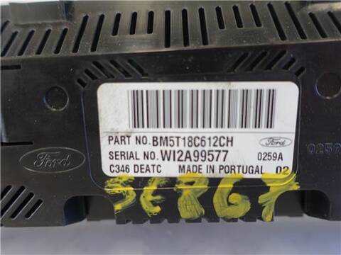 Foto 3ª: Mando Climatizador Ford Focus 1.6 AMBIENTE BERLINA 105CV 77KW [G/IQDB] (2012)