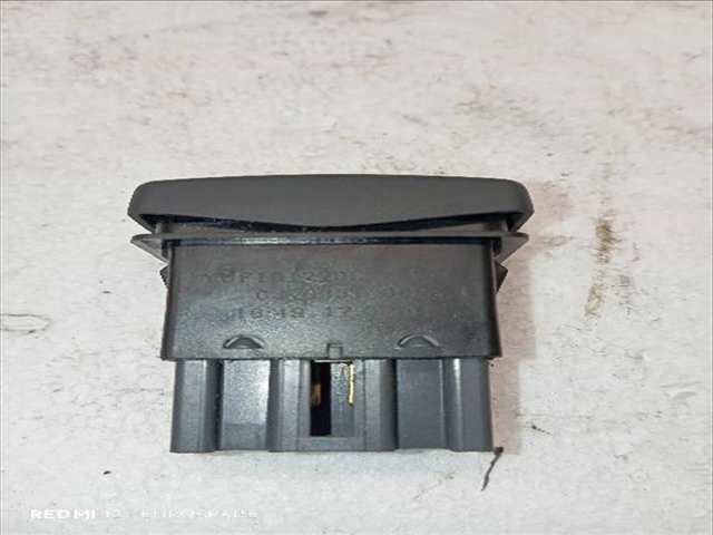 Foto 3ª: Botonera Elevalunas Land Rover Freelander 1.8 G 5P [ROVER 18K4F] (2001)