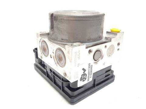 Foto 2ª: Abs Volkswagen Golf COMFORTLINE BLUEMOTION 110CV 81KW [CXX] (2016)