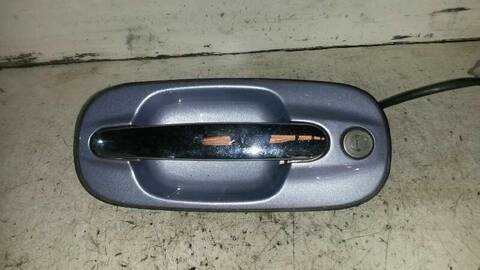 Maneta Exterior Delantera Izquierda Hyundai Trajet 2.0 16V CAT 136CV 100KW