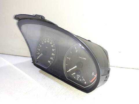 Foto 3ª: Cuadro de Instrumentos Bmw Serie 1 114 2.0 16V DIESEL CAT BERLINA 116CV 85KW [N47D20A] (2010)