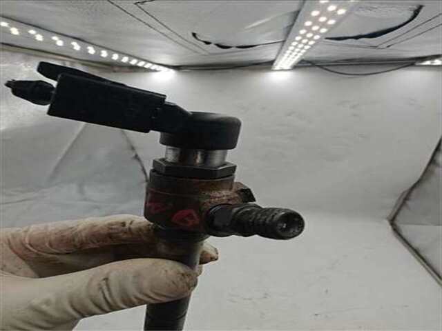Foto 2ª: Inyectores Jaguar S Type 2.7 V6 DIESEL CLASSIC [2.7 LTR. - 152 KW V6 DIESEL CAT] (2002 _) [D/7G]