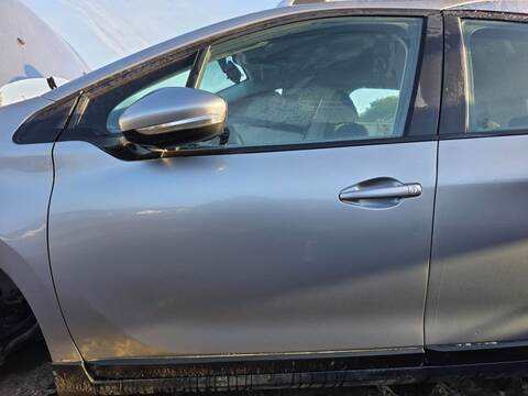Puerta Delantera Izquierda Peugeot 2008 STYLE 82CV 60KW