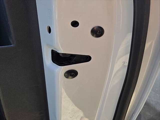 Cerradura Puerta Trasera Derecha Volkswagen Touran EDITION BMT 116CV 85KW