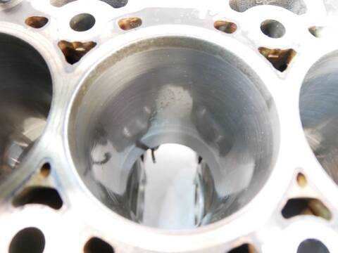 Bloque Motor Ford Transit 130 CV 96KW