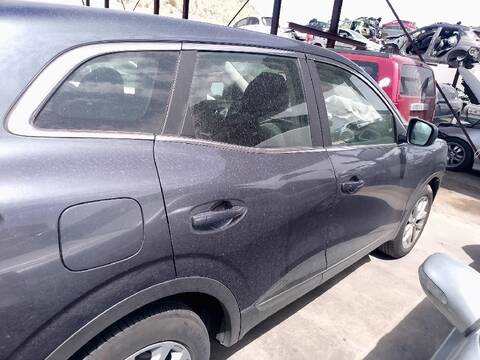 Foto 1ª: Puerta Trasera Derecha Renault Kadjar 1.6 DCI 130 HLA4) (2015)