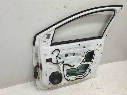 Foto 2ª: Puerta Delantera Derecha Dacia Sandero STEPWAY EXTREME (2022)