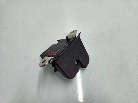 Cerradura Maletero Portón Volkswagen Polo LIFE 95CV 70KW