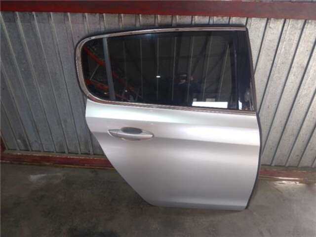 Puerta Trasera Derecha Peugeot 308 1.6 STYLE [1.6 LTR. - 88 KW BLUE-HDI FAP]