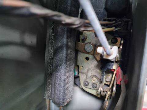 Foto 2ª: Cerradura Puerta Delantera Derecha Jeep Cherokee 2.8 CRD LIMITED 150CV 110KW [VM31C] (2005)