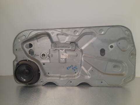 Foto 3ª: Elevalunas Eléctrico Delantero Derecho Ford Focus AMBIENTE D) BERLINA 115CV 85KW [KKDA] (2010)