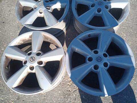 Foto 3ª: Juego LLantas Nissan Qashqai VERSION INDEFINIDA (2007)