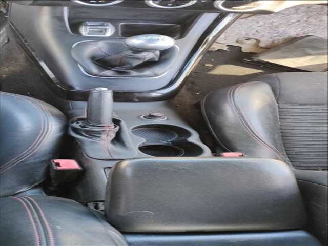 Foto 2ª: Consola Central Alfa Romeo Giulietta 2 0 103 KW JTDM 2010 140CV